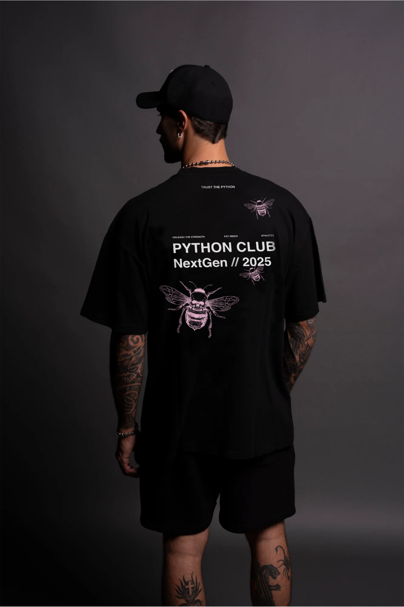 LIMITED PYTHON CLUB GRAPHIC T SHIRT BLACK - OVERSIZED