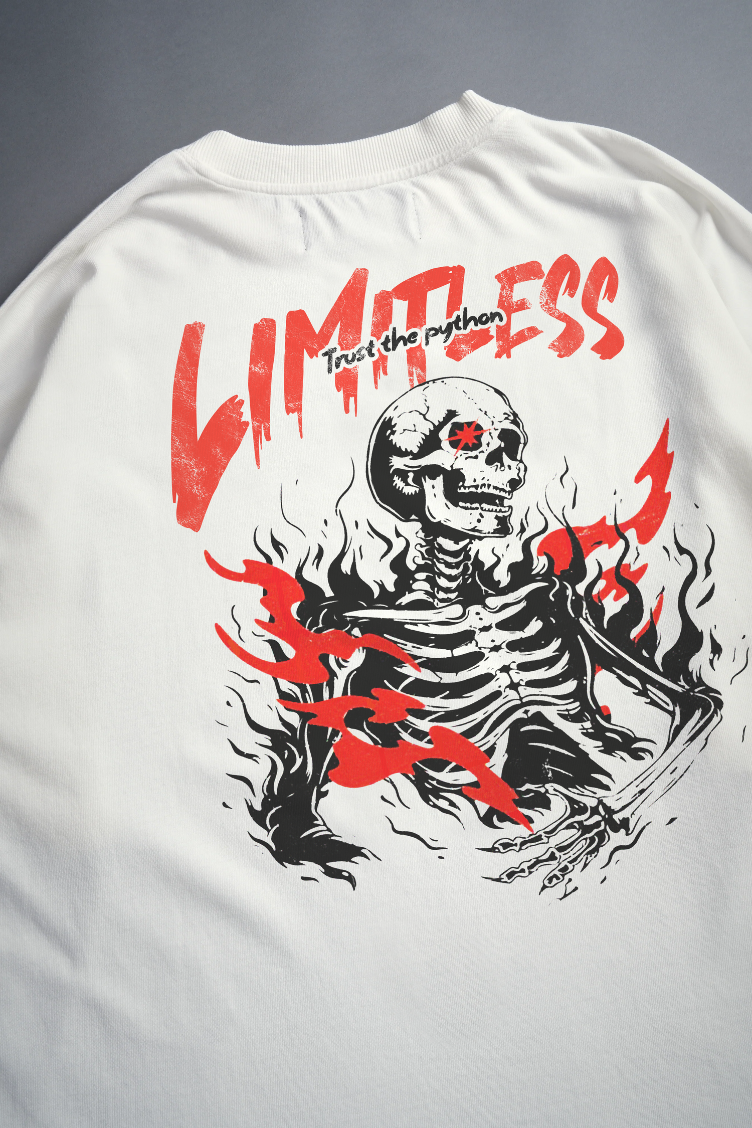 LIMITLESS GRAPHIC T SHIRT - OVERSIZED