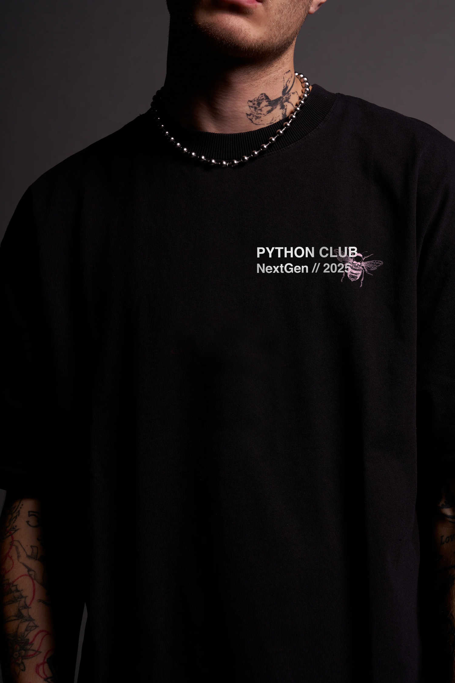LIMITED PYTHON CLUB GRAPHIC T SHIRT BLACK - OVERSIZED
