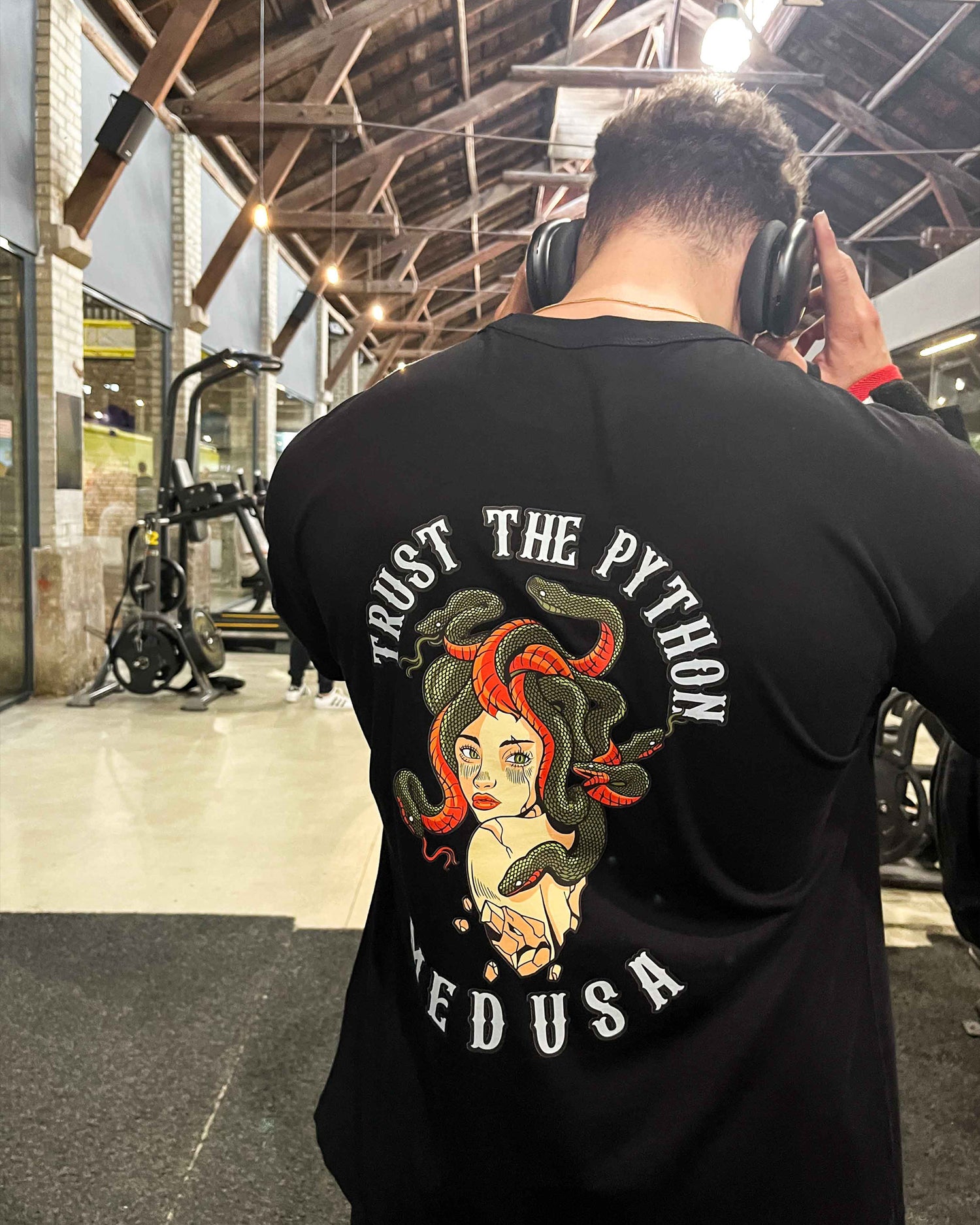 Medusa Graphic Classic Fit T Shirt