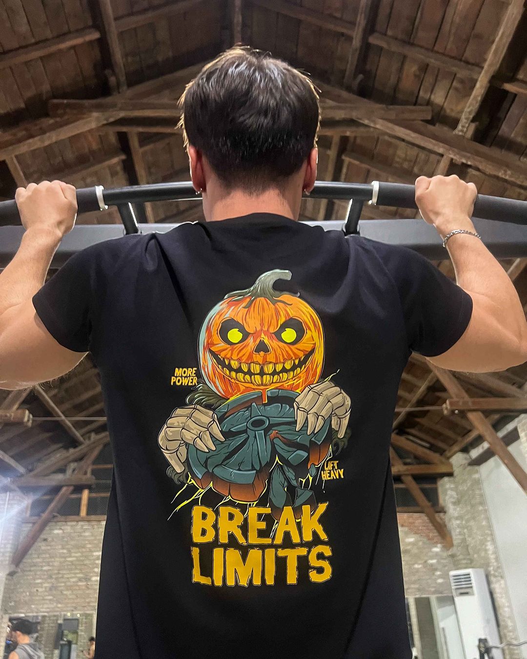 BREAK LIMITS Graphic T shirt