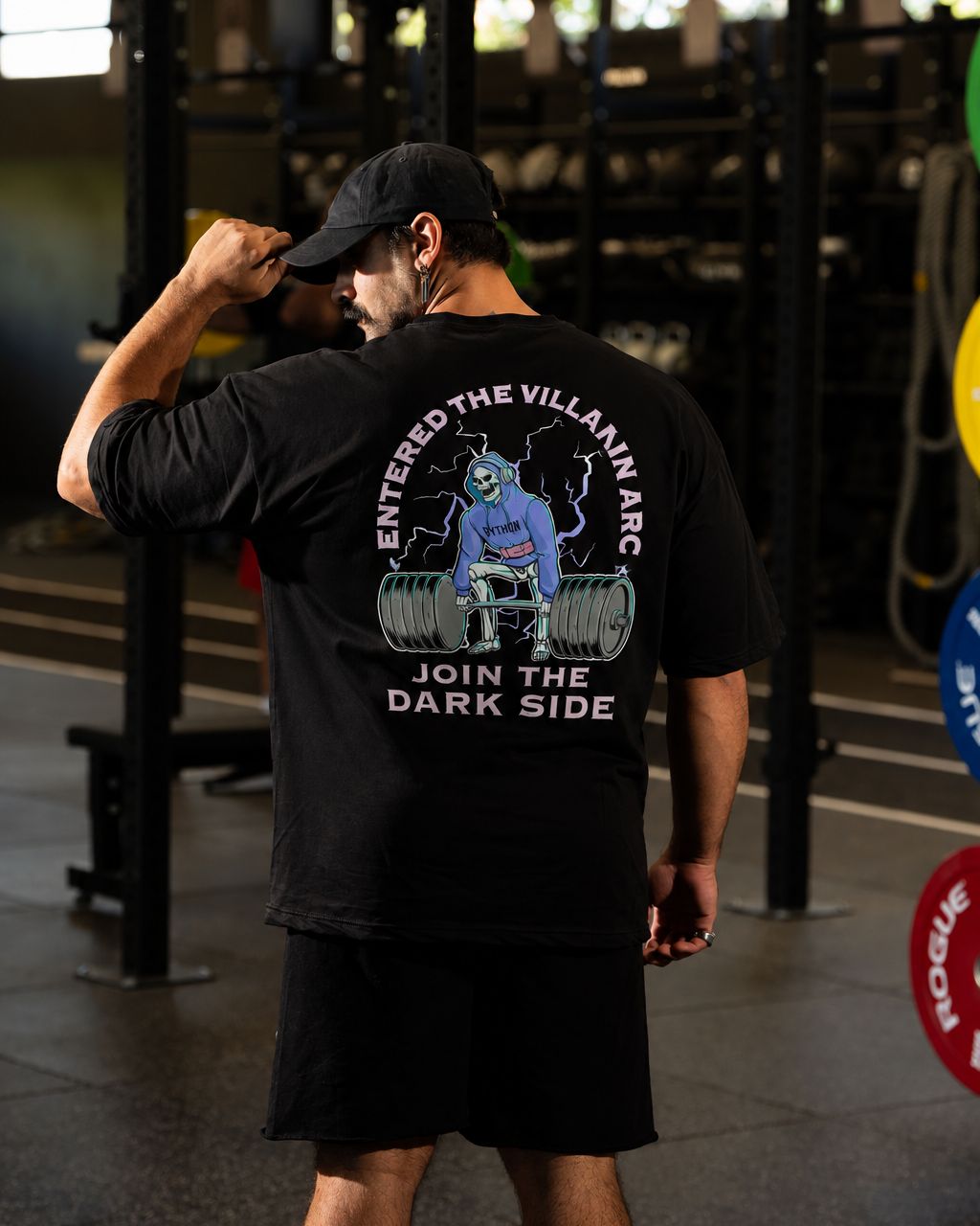 VILLAIN ARC GRAPHIC T-SHIRT