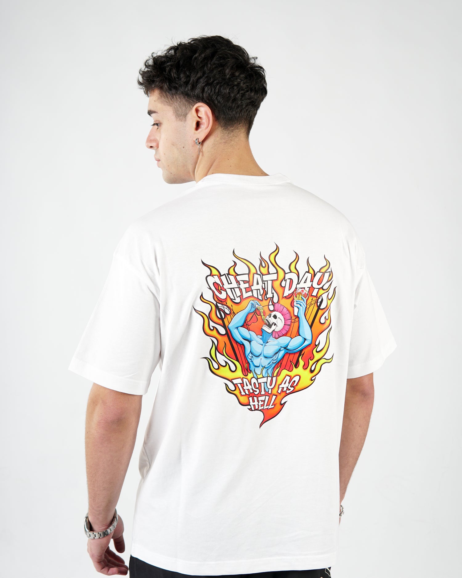 CHEAT DAY GRAPHIC T SHIRT - OVERSIZED