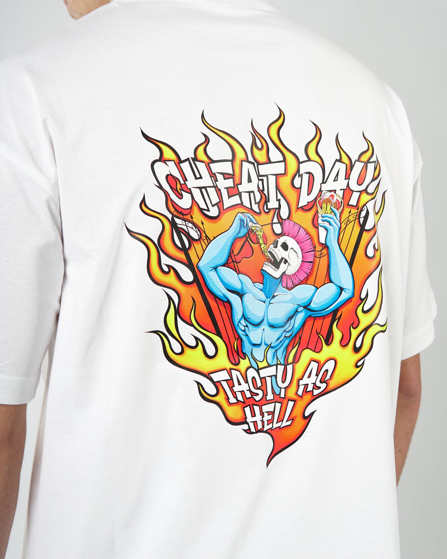CHEAT DAY GRAPHIC T SHIRT - OVERSIZED