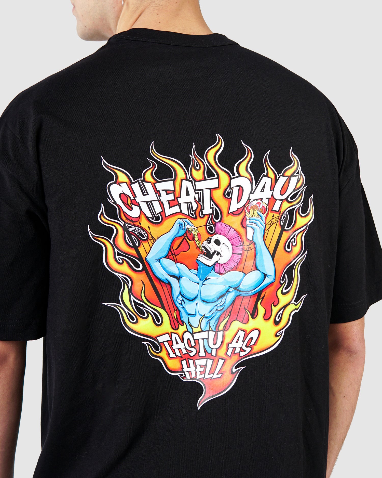 CHEAT DAY GRAPHIC T SHIRT - OVERSIZED